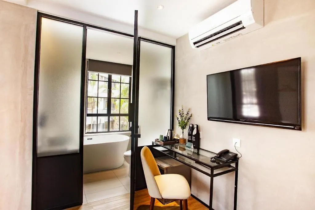 Atelier Hotel Johor Bahru 3*,